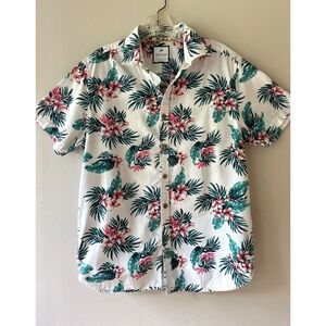 Denim n Flower Sz M Ricky Singh White Hawaiian Floral Short Sleeve Shirt